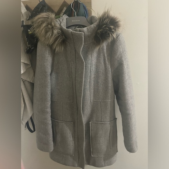 Grey coat with faux fur hood - Picture 1 of 3
